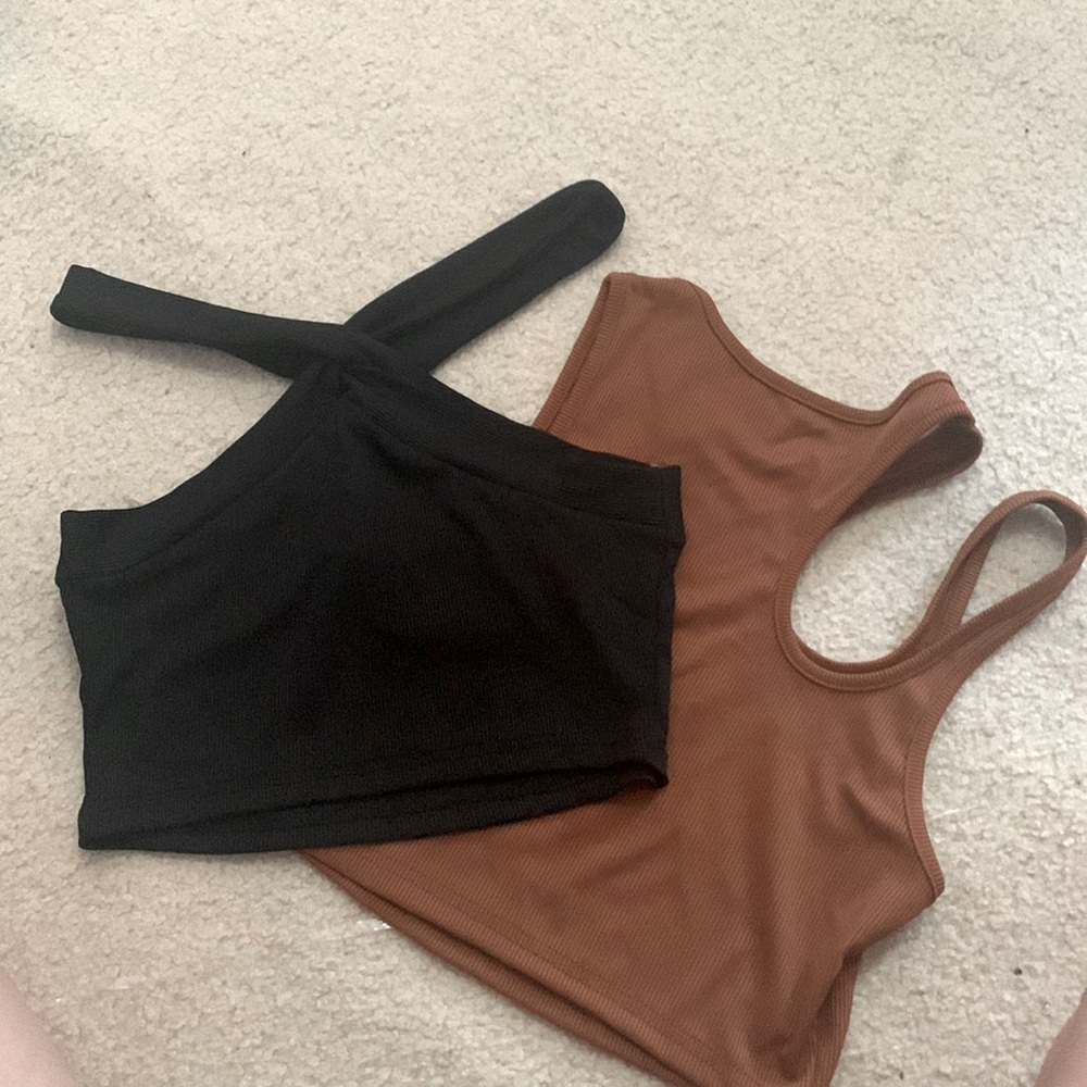 S | BOGO FREE crop tops